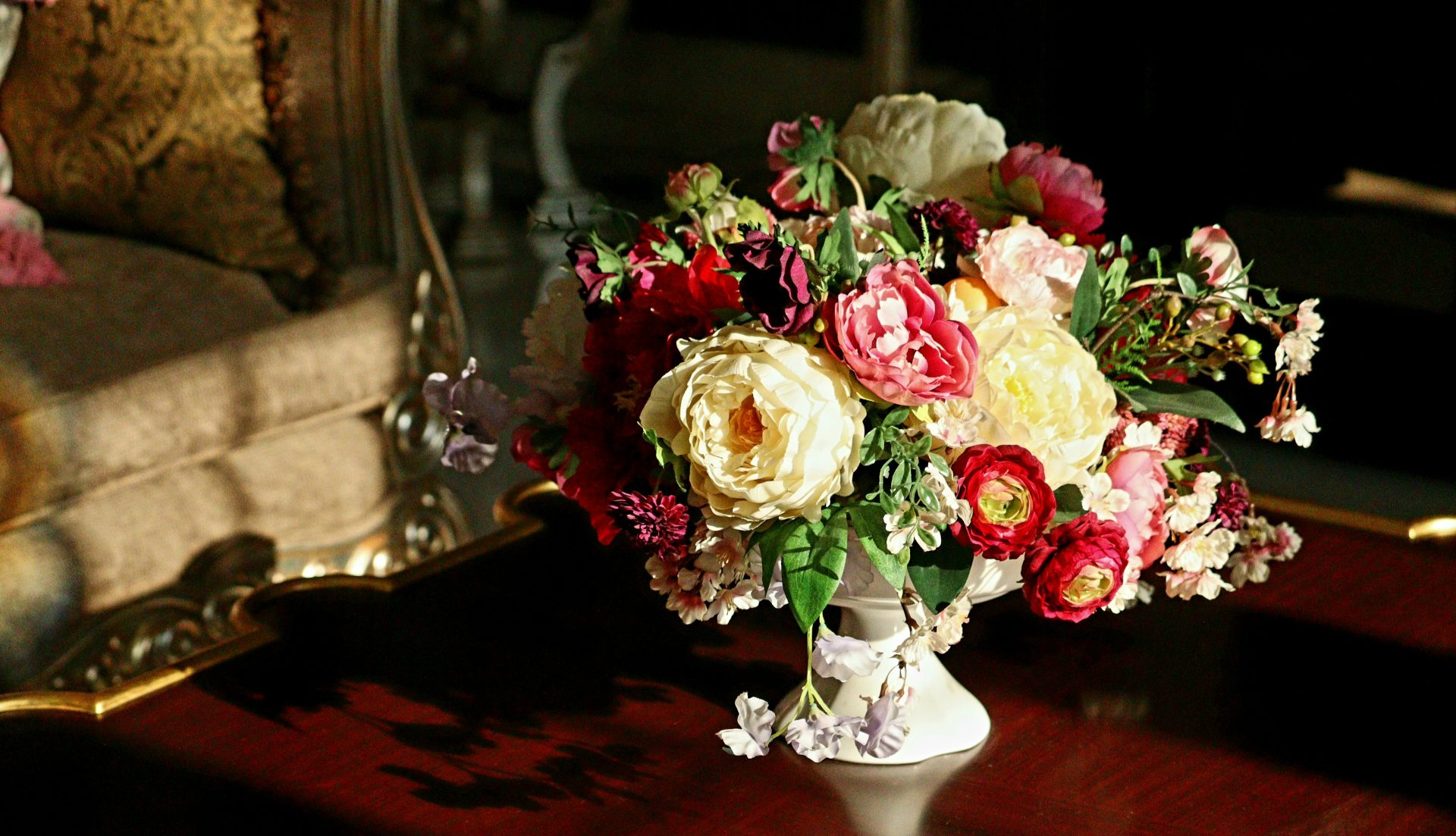 Jarrón con rosas
